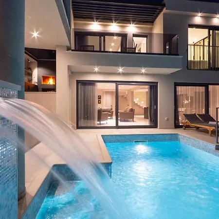 Luxury With Pool And Jacuzzi Villa Makarska