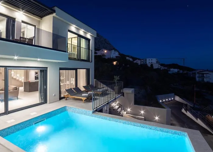 Villa Luxury With Pool And Jacuzzi *