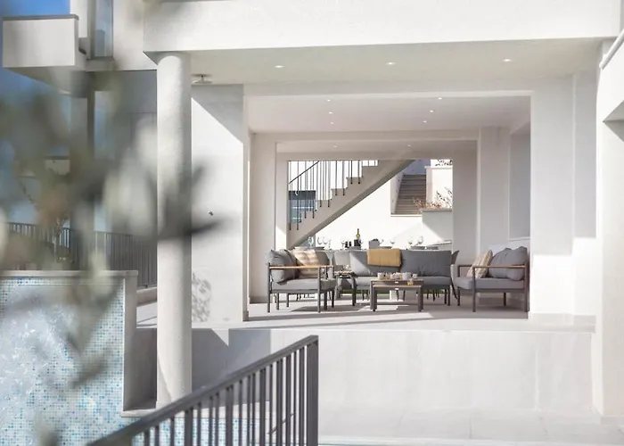 Luxury With Pool And Jacuzzi Villa Makarska